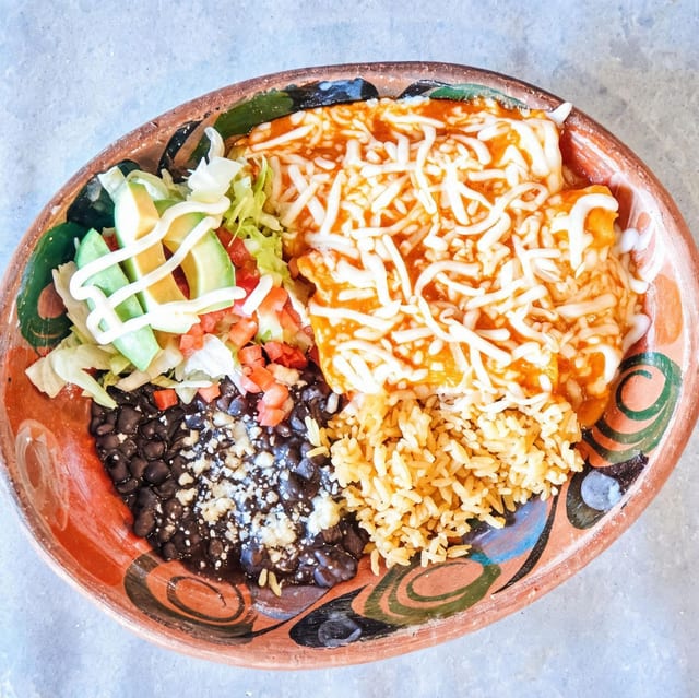 Enchiladas / Enchiladas de Pollo o Carne.