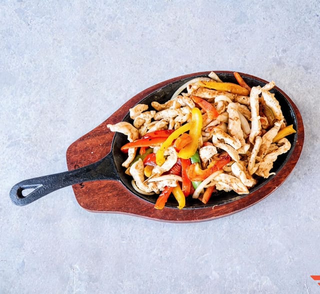 Fajitas / Fajitas de Res o Pollo.